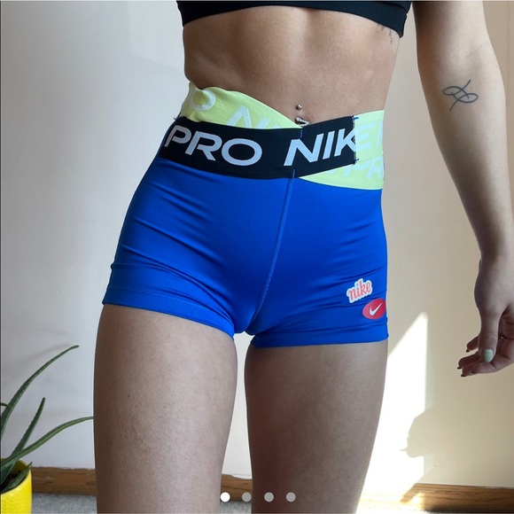 Nike pro shorts - Picture 9 of 10